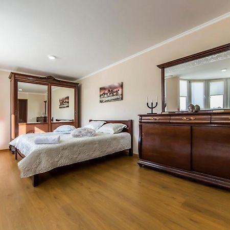 Super Comfort Flat For You Near The Metro. Kiev Extérieur photo