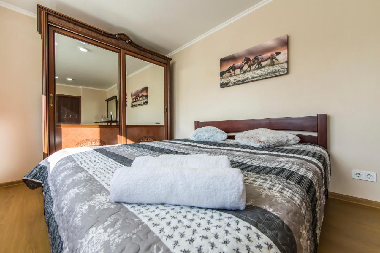 Super Comfort Flat For You Near The Metro. Kiev Extérieur photo